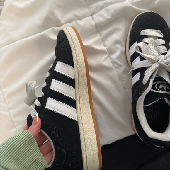 Adidas Classic Black and White Shoes - Picture 4 of 6